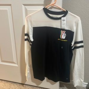 Abercrombie kids NWT long sleeve